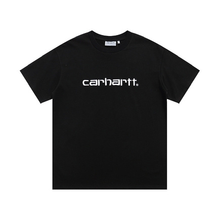 Классическая чёрная футболка с логотипом на груди Carhartt