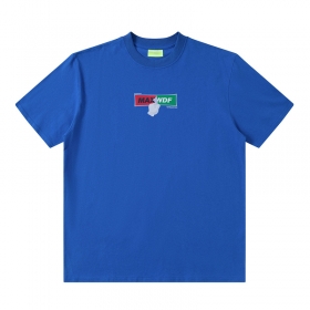 Хлопковая синяя футболка с красно-зелёным логотипом MAXWDF