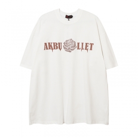 Белая футболка с напечатанным принтом роз на груди Anbullet