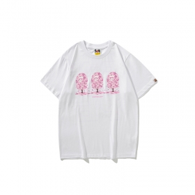 Белая футболка Bape Shark WGM с принтом розовые обезьяны и лого сзади