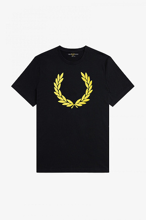 Хлопковая черного цвета FRED PERRY футболка с желтым принтом