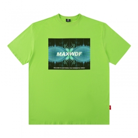 Салатовая футболка с принтом и логотипом MAXWDF свободного кроя