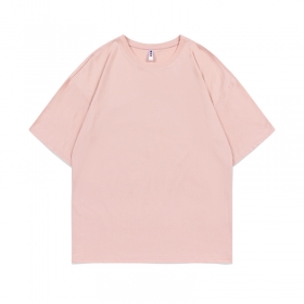 Однотонная футболка в розовом цвете YEE современная модель