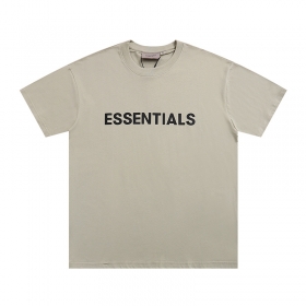 Цвета капучино футболка ESSENTIALS FOG с логотипом бренда спереди