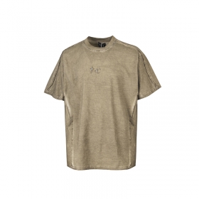 Светло-коричневая футболка THUG CLUB из качественного материала