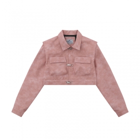 Короткая розовая женская куртка от бренда TIDE EKU с наплечниками