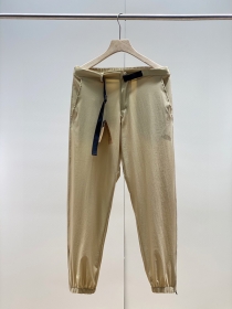 Стильные бежевые The North Face штаны с карманом на молнии сзади
