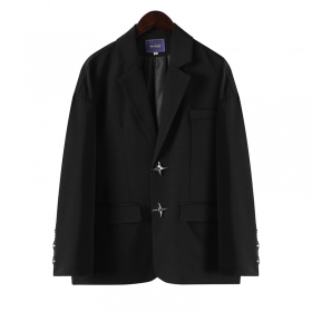 Классический пиджак черного цвета с дизайнерскими пуговицами Classic