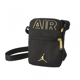 Чёрная стильная сумка-барсетка Jordan Air с отделкой золотого цвета