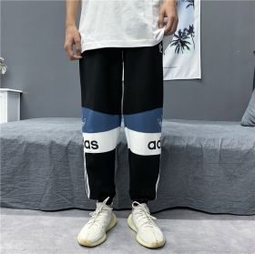 Трикотажные чёрные спортивки Adidas с боковыми полосками