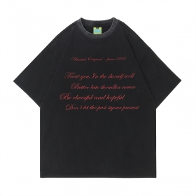 Чёрная футболка Unusual с текстом на груди и спине