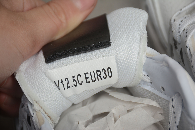 Из искусственной кожи белые кроссовки Louis Vuitton Trainer