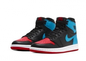 Черные кроссовки красные и голубые вставки Air Jordan High