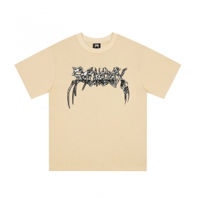 Универсальная футболка кремовая Revenge с печатью "Череп из металла"