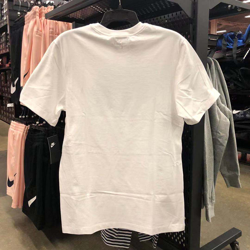 Базовая футболка Nike белая с надписью на груди "Air Max"