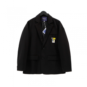 Пиджак Classic черного цвета оверсайз модель с цветными нашивками