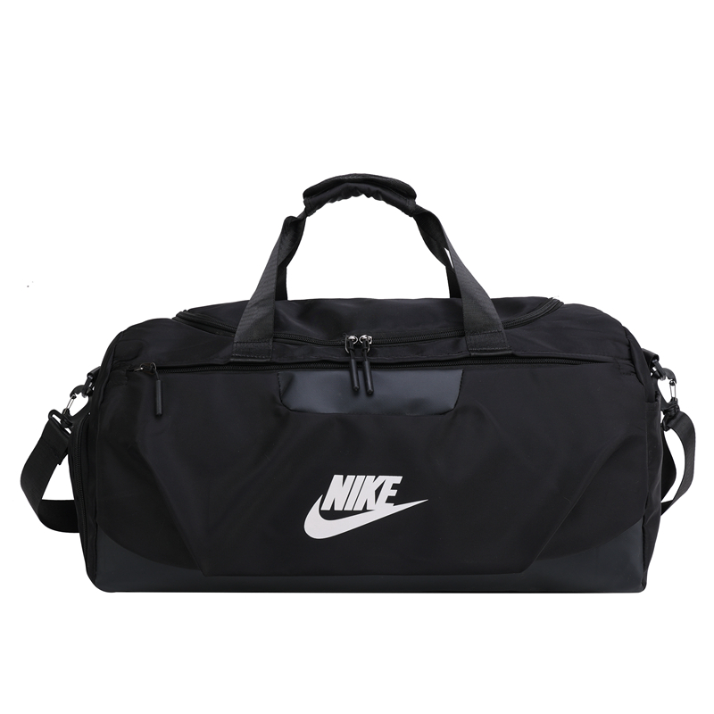 Универсальная чёрная сумка Nike для спорта и отдыха     