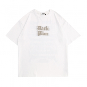 Стильная футболка с надписями на спине от Dark Plan белая