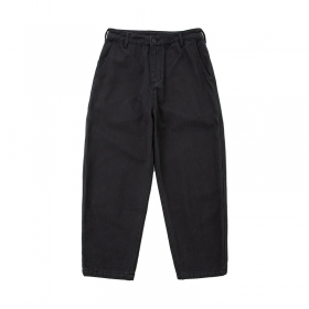 Трендовые штаны в черном цвете TKPA без рисунков и потертостей