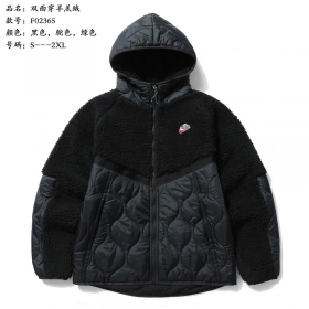 Утепленная чёрная двухсторонняя куртка с логотипом Nike