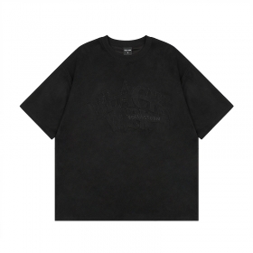 Замшевая Punch Line чёрная футболка выполнена из полиэстера   