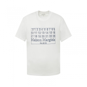 Практичная модель Maison Margiela футболка в белом цвете