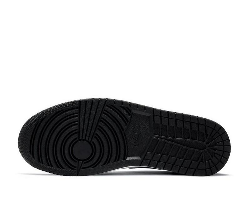 Черные с белым кроссовки Air Jordan Mid кожа и лак
