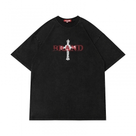 Черная футболка LAZY STAR с красным принтом BRAND