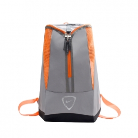 Рюкзак Nike серый с оранжевой сеткой по бокам и широкими лямками