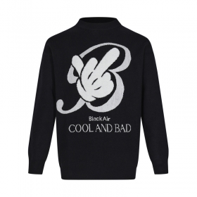 С надписью "COOL AND BAD" спереди черный свитер Black air