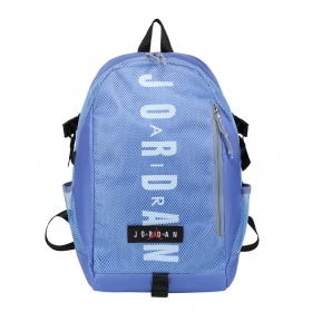 Голубой спортивный рюкзак с сеткой спереди и надписью Jordan 