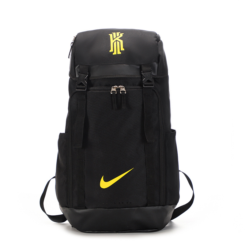 Вместительный рюкзак-мешок Nike чёрного цвета с жёлтым лого