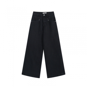 Из качественного материала джинсы черного цвета Vivienne Westwood