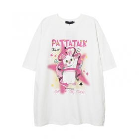 Футболка белого цвета PATTA TALK с принтом кошки и лого на груди