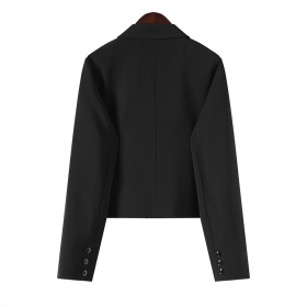 Укороченный классический пиджак черного цвета Classic