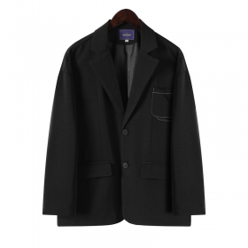 Базовый черный пиджак Classic с вышитым карманом на груди