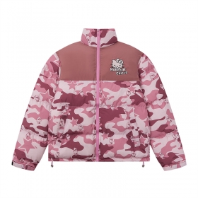Креативная модель куртки от бренда Ken Vibe в розовом цвете
