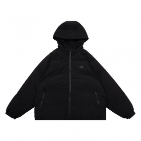 OREETA износостойкая куртка черного цвета с капюшоном