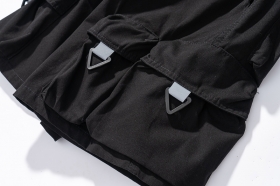 В стиле хип-хоп чёрные с карманами нашитыми шорты PMGO