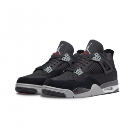Черные кроссовки с серой подошвой Air Jordan 4