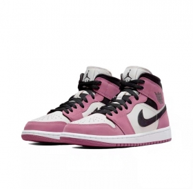 Розовые кроссовки с черным воротником Air Jordan High