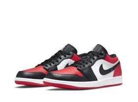 Черные с красными и белыми вставками кроссовки Air Jordan Low