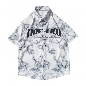 Бело-серая рубашка с коротким рукавом с логотипом бренда TIDE EKU