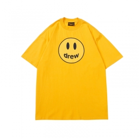 Удобная желтого цвета футболка от бренда DREW HOUS