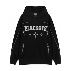 Чёрный худи OREETA с карманами кенгуру и вышитым принтом "BLACKGTS"