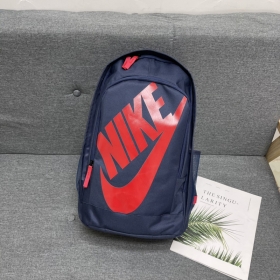 Тёмно-синий Nike с красным логотипом рюкзак с вентилируемой спиной