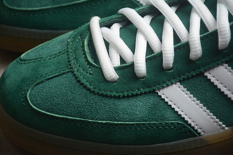 Унисекс зелёные кроссовки Adidas Samba OG с белым шнурком