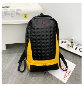 Универсальный рюкзак в черно-желтой расцветке Nike Air Jordan