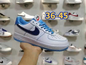 Белые кроссовки с голубыми шнурками Air Force кожа