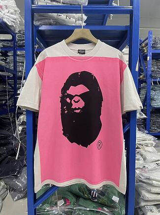 Футболка Saint Michael с розовым принтом в белом цвете